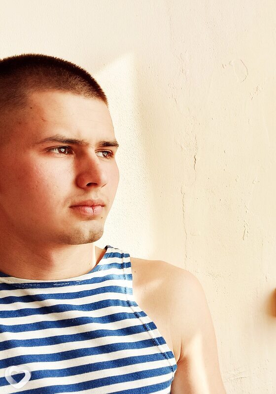 Андрей, 21, Барнауле — анкета №3776942