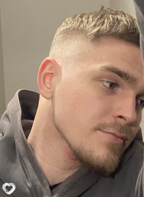 Михаил, 21, Барнауле — анкета №3777417