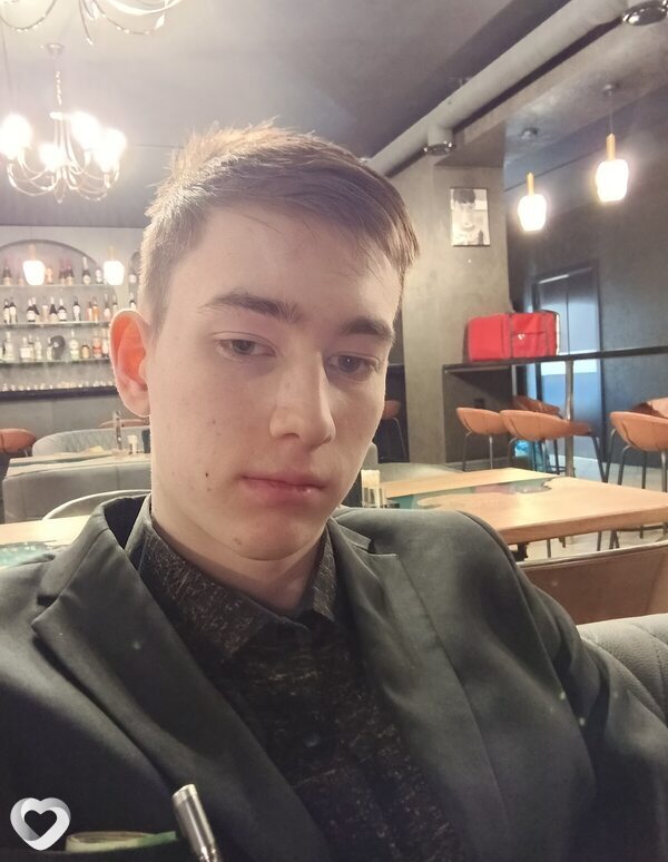 Максим, 19, Мурманске — анкета №3778519