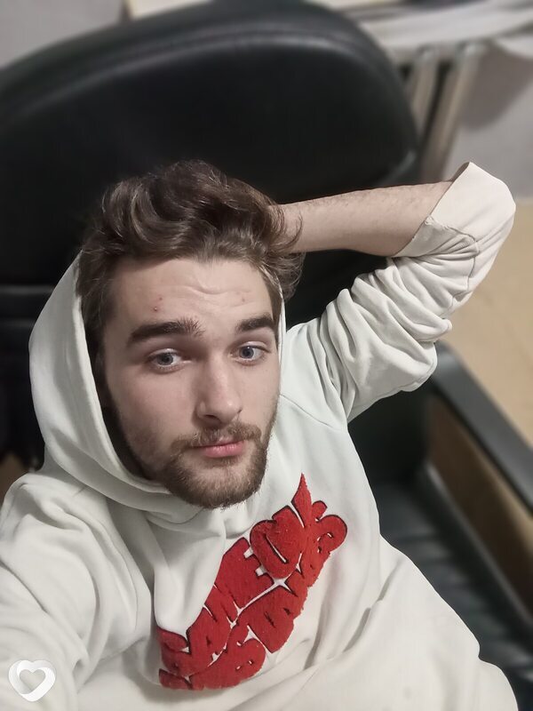 Андрей, 20, Днепр — анкета №3778599