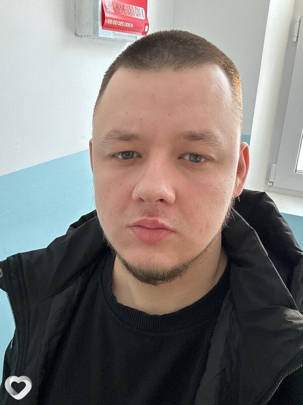 Дима, 26, Нижневартовске — анкета №3779086