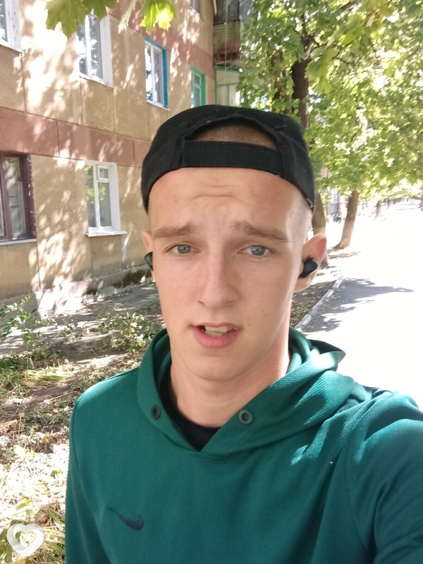 Макс, 18, Донецке — анкета №3780985