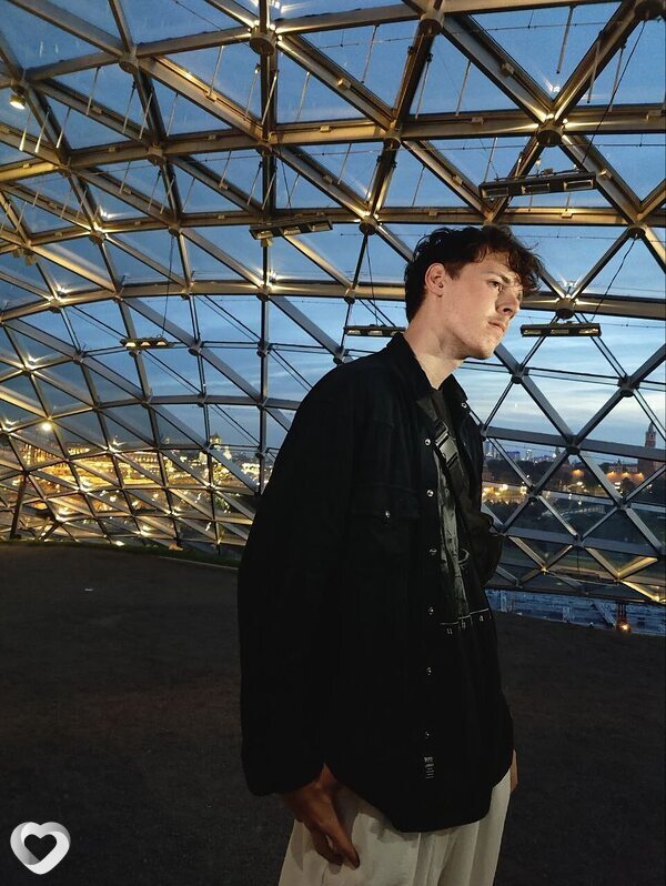 Дима, 21, Москве — анкета №3782435