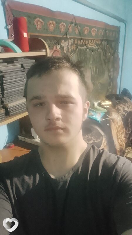 Максим, 18, Благовещенске — анкета №3783898