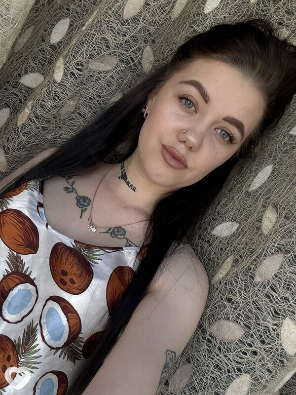 Юлия, 21, Уссурийске — анкета №3784765