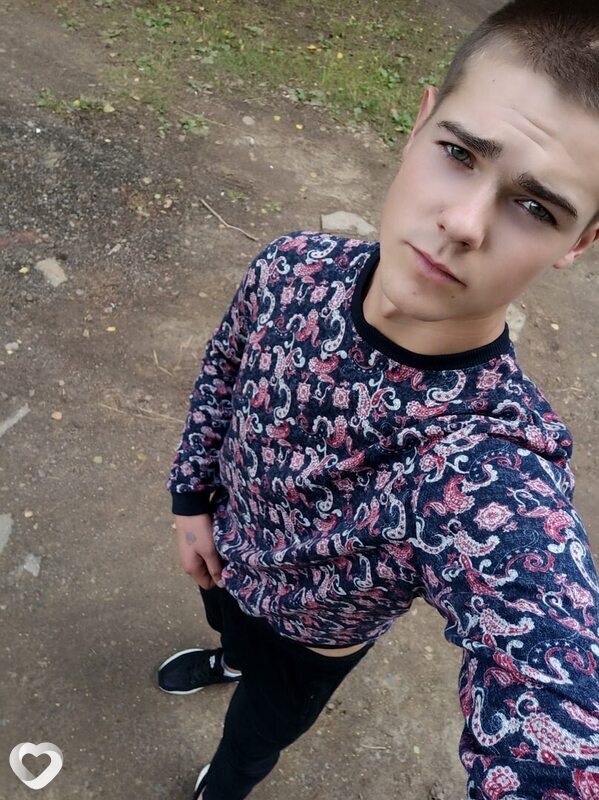 Михаил, 25, Ярославле — анкета №3784571