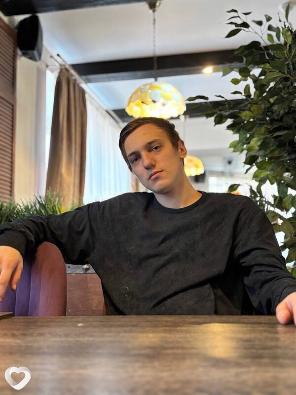 Юрий, 23, Луге — анкета №3785725