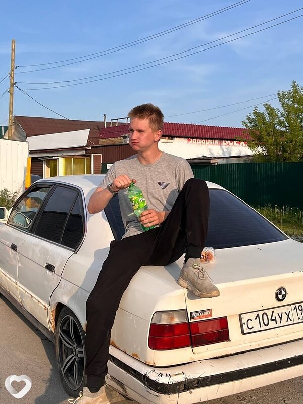 Илья, 22, Ревде — анкета №3786159
