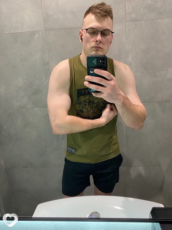 Андрей, 26, Пскове — анкета №3788052