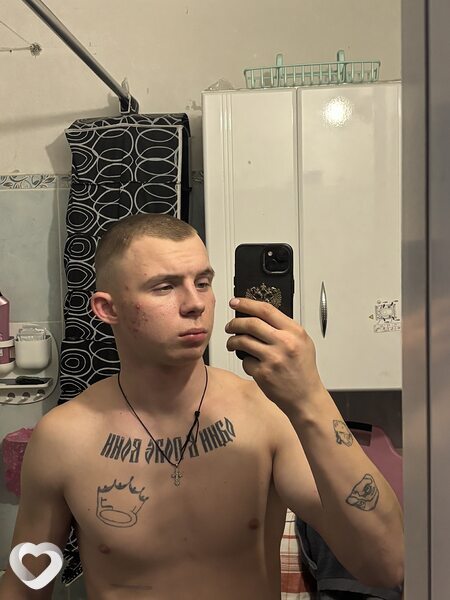 Артем, 21, Дзержинске — анкета №3787960
