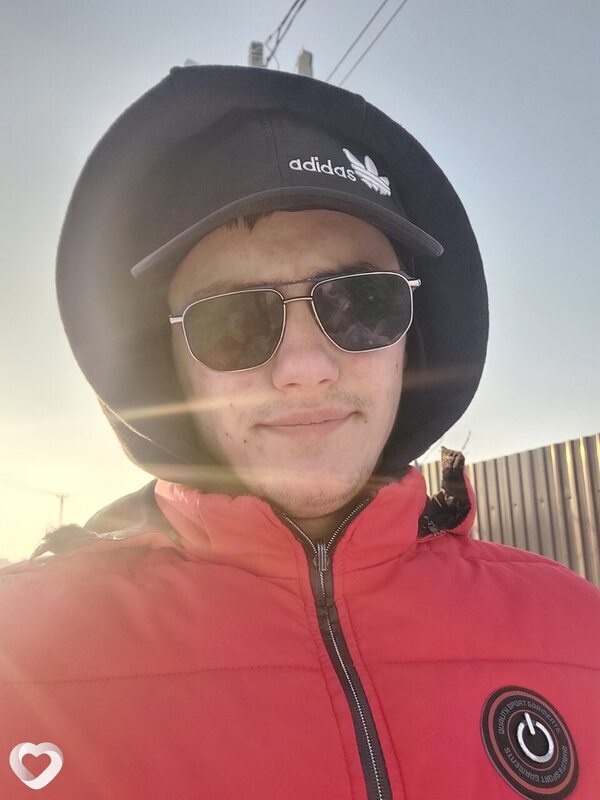 Maks, 18, Калуге — анкета №3788471