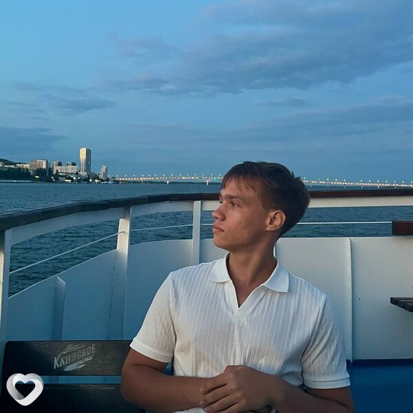 Роман, 19, Саратове — анкета №3790421