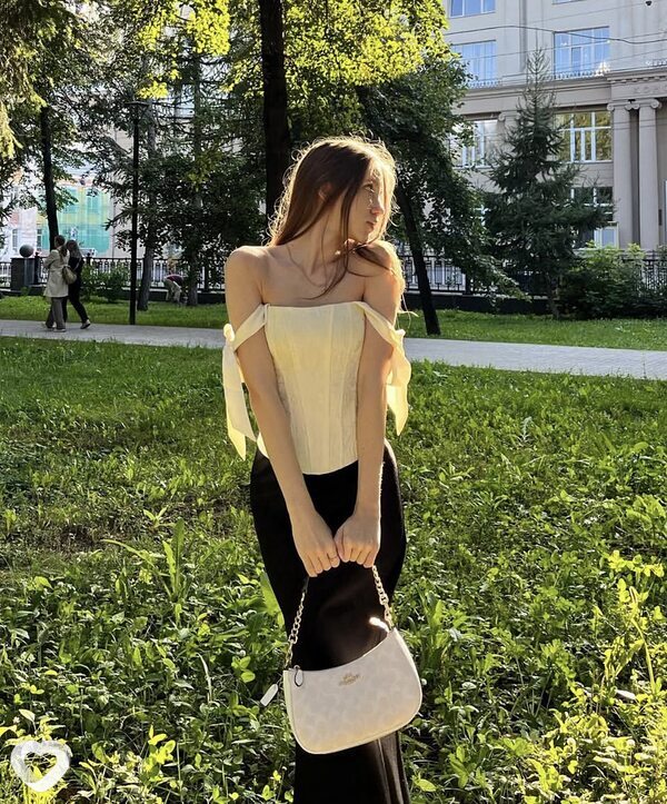 Аня, 24, Москве — анкета №3790818