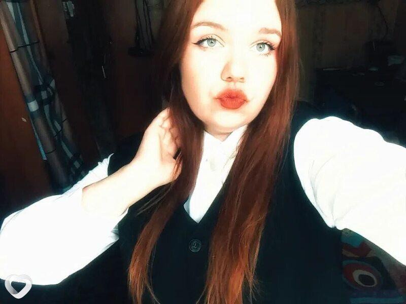 Алёна, 18, Омске — анкета №3791849