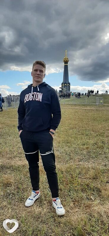 Артём, 29, Москве — анкета №3792547
