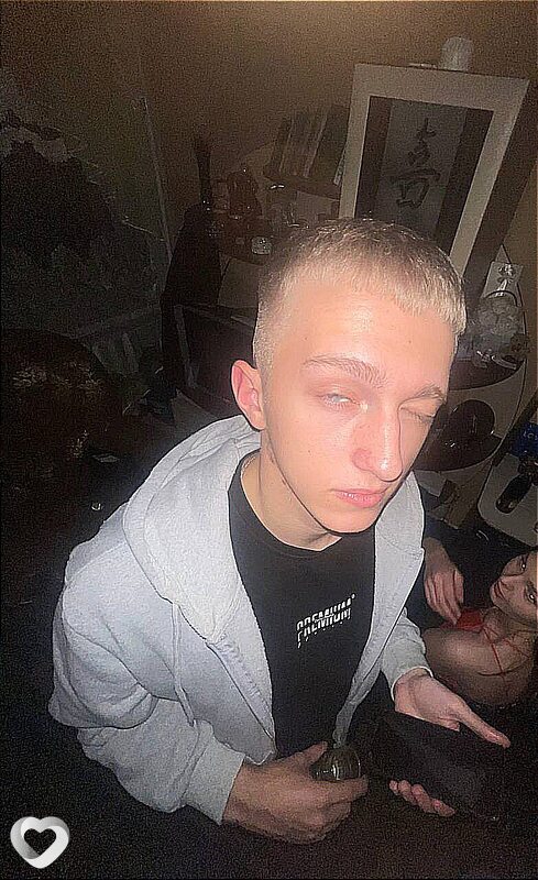Максим, 22, Варшава — анкета №3793361