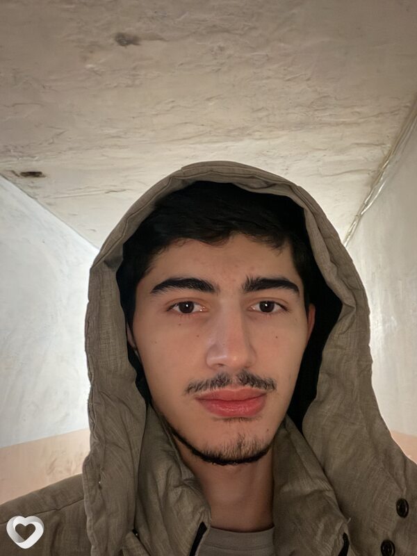 Антон, 19, Новосибирске — анкета №3793429