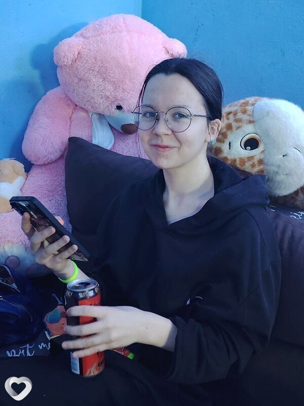 Лиза, 18, Череповце — анкета №3794338