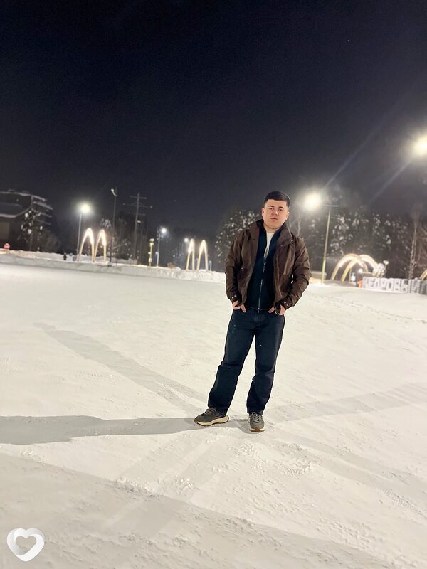Husrav, Ноябрьск