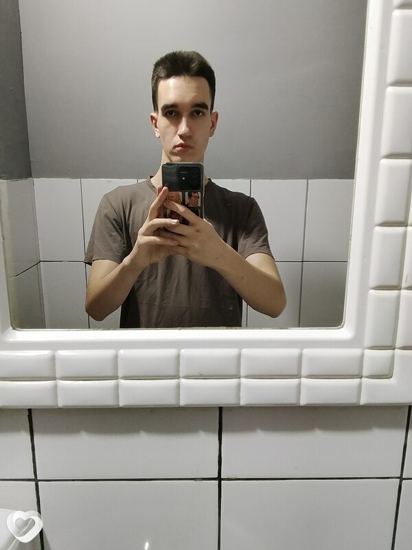 Лев, 19, Дзержинске — анкета №3796123