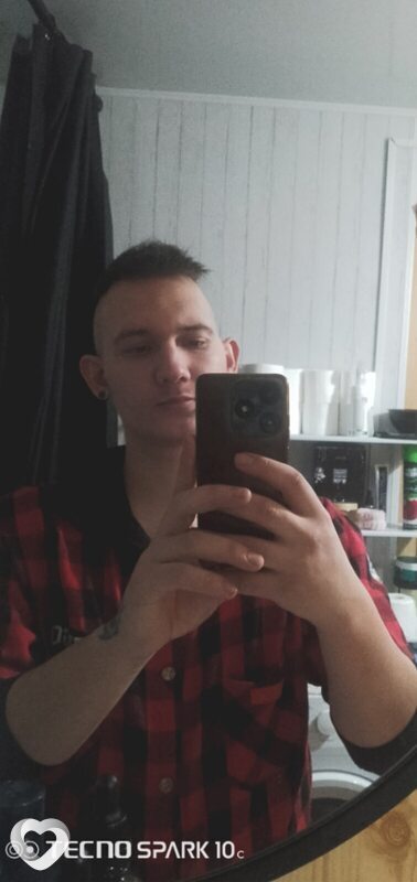 Иван, 23, Ижевске — анкета №3796695