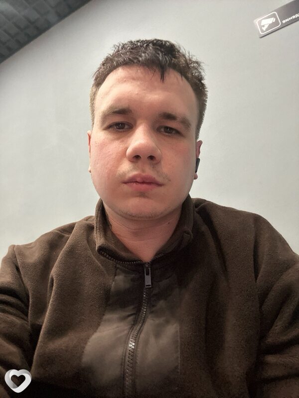 Максим, 21, Архангельске — анкета №3797505