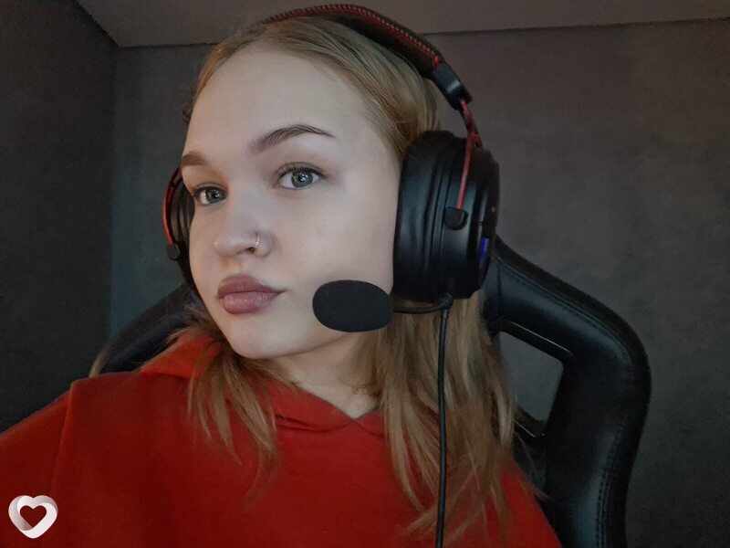 Полина, 19, Перми — анкета №3798003