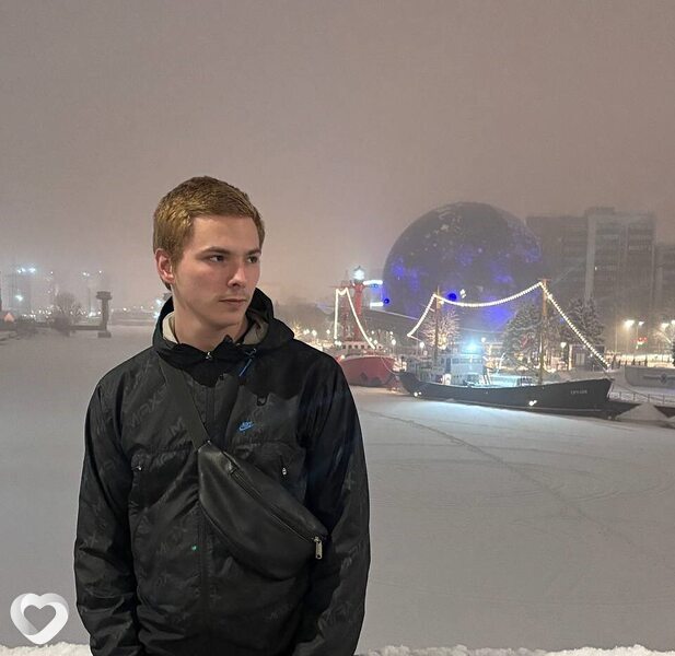 Дмитрий, 22, Калининграде — анкета №3798223