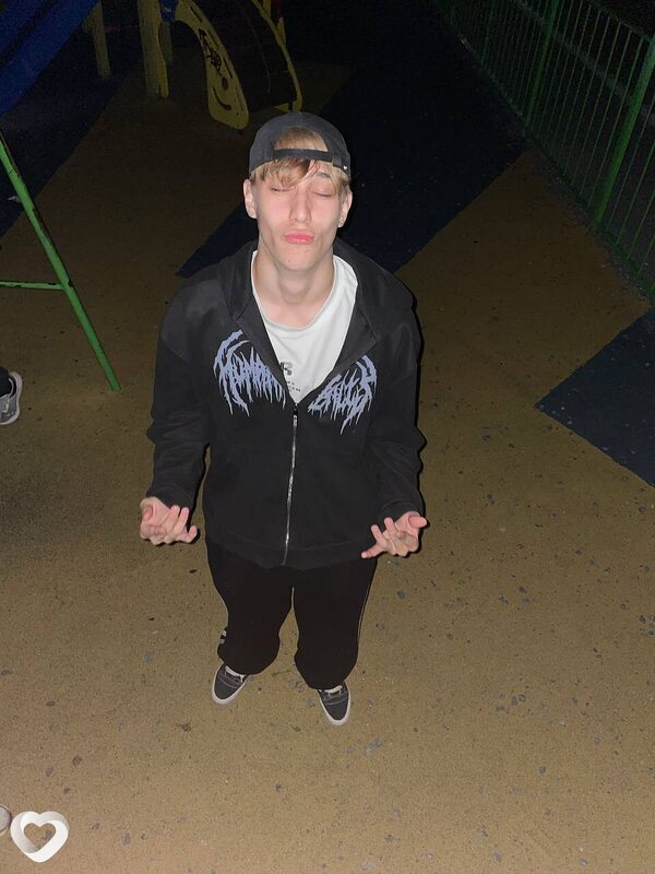 Blondeboy, 18, Магнитогорске — анкета №3799469