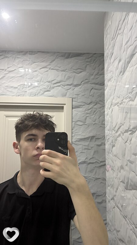 Octavian, Кишинёв