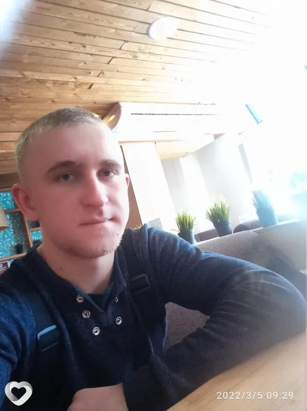Александр, 27, Новоалтайске — анкета №3801392