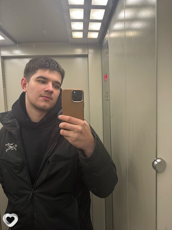 Кирилл, 19, Волжском — анкета №3801584