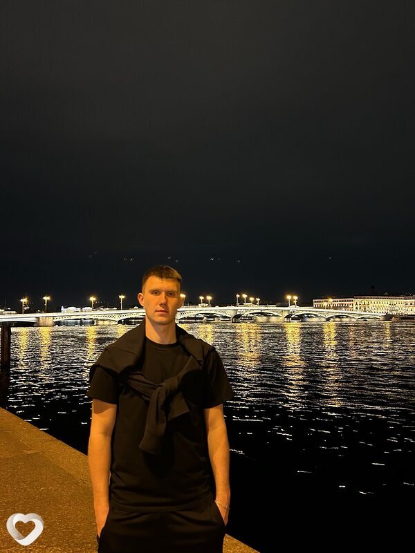 Михаил, 19, Белгороде — анкета №3804333