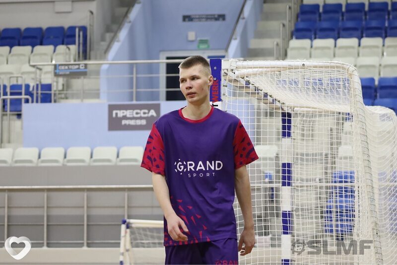 Даник, 20, Минске — анкета №3804648