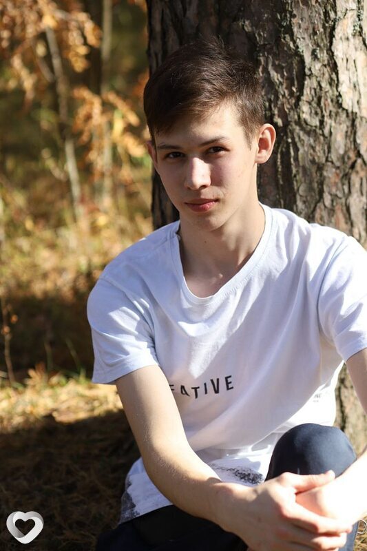 Евгений, 22, Кирове — анкета №3805719