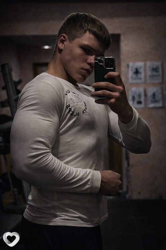 Сергей, 18, Смоленске — анкета №3807310