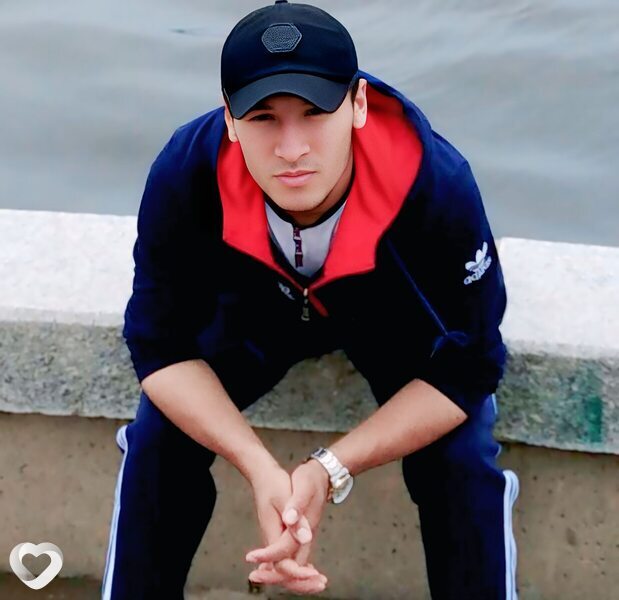 Алик, 31, Владивостоке — анкета №3807945