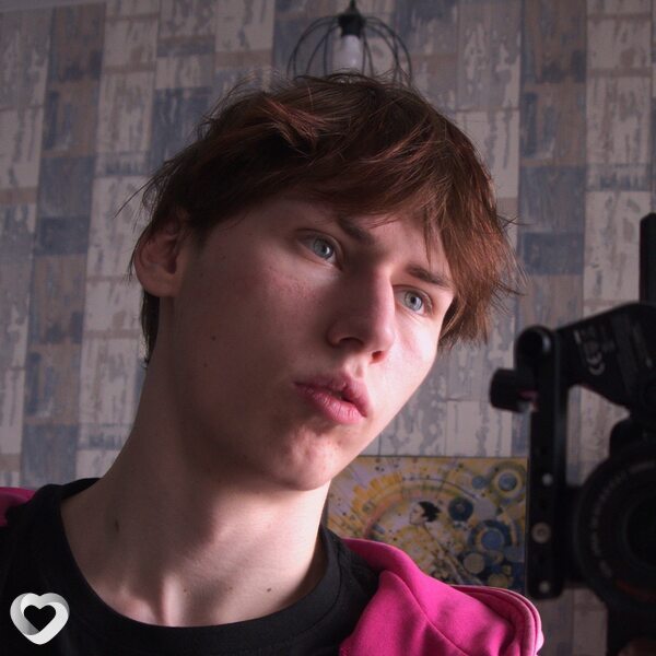 Лев, 19, Санкт-Петербурге — анкета №3809079