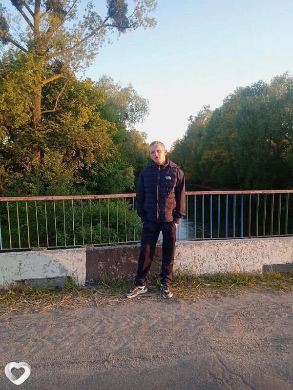 Алексей, 23, Лунинце — анкета №3810382