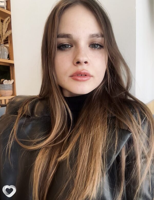 Полина, 20, Барнауле — анкета №3810708