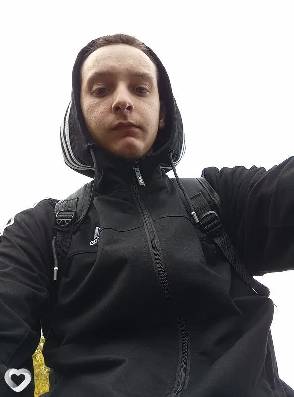 Александр, 18, Барнауле — анкета №3811893