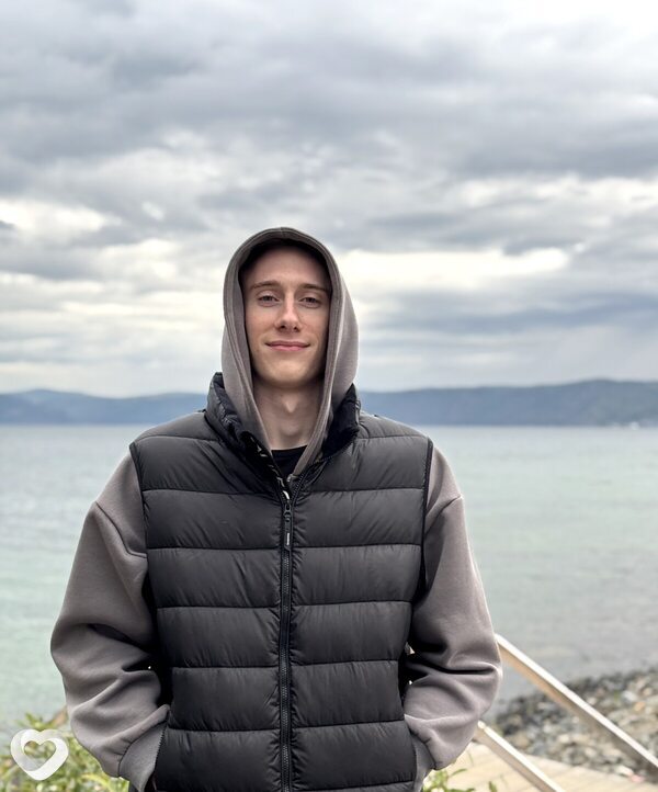 Денис, 22, Ангарске — анкета №3812552