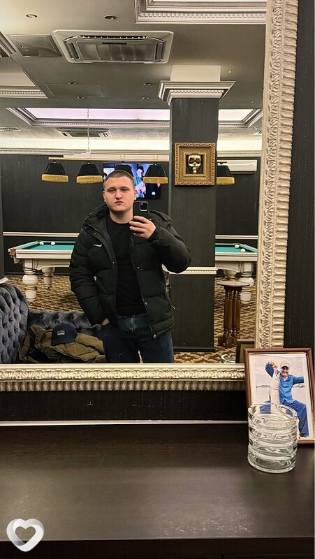 Витя, 20, Адлер — анкета №3814142