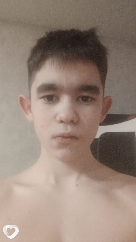 Денис, 21, Красноярске — анкета №3814875
