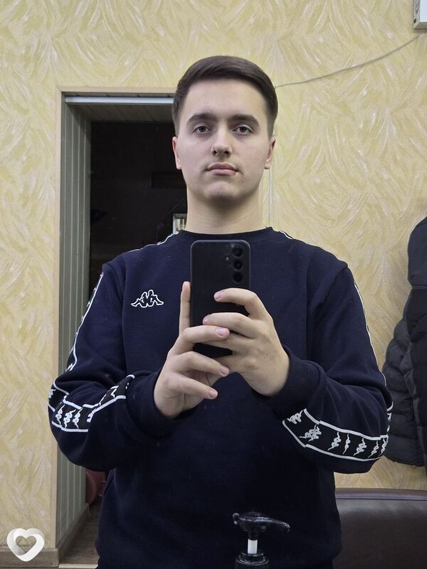 Александр, 18, Луганске — анкета №3815499