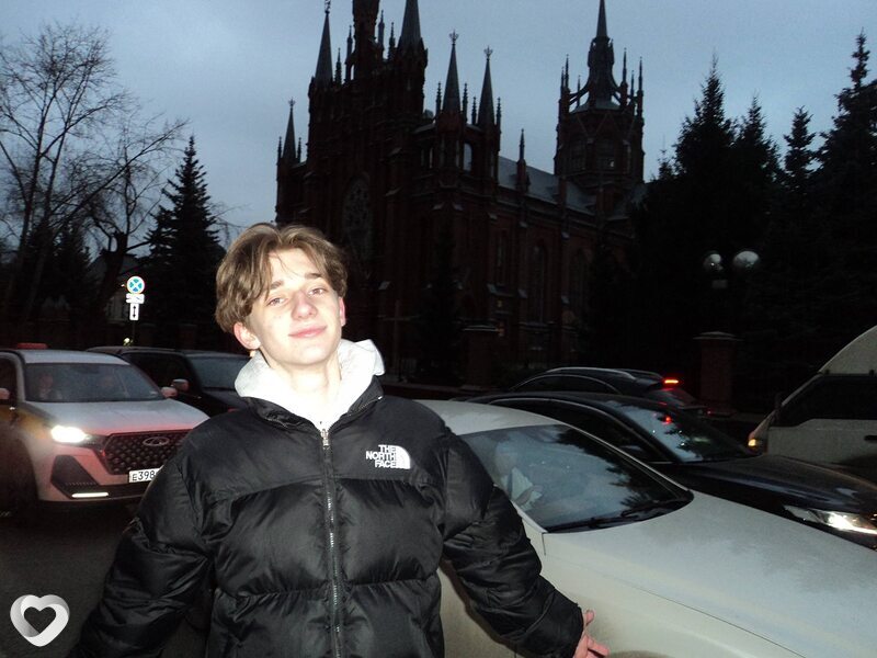 Вова, 19, Москве — анкета №3815809