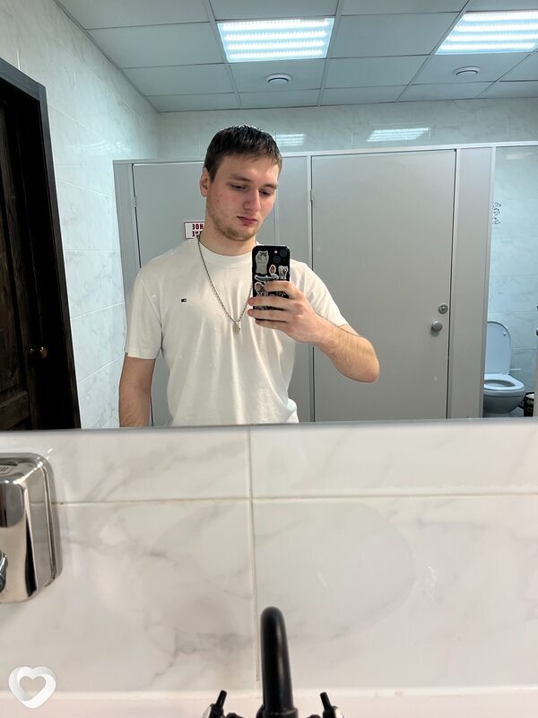 Григорий, 20, Москве — анкета №3816819