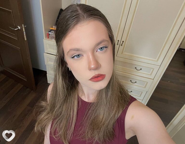 Анна, 18, Москве — анкета №3817182