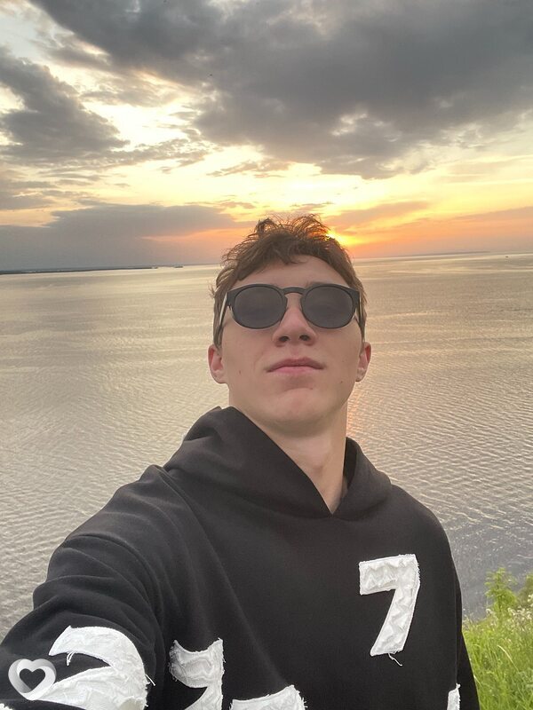 Кирилл, 21, Казани — анкета №3817481