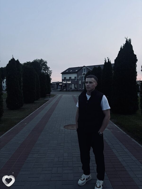 Кирилл, 23, Слониме — анкета №3818552
